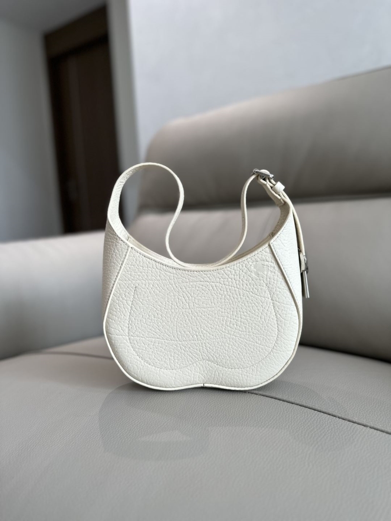 Bv*b*rry hobo bags